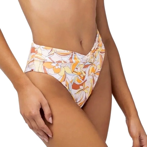 L* SPACE Nancy Lee Reversible Swim Bikini Bottom Bitsy Cut Sunshine Floral NWOT - Picture 6 of 10